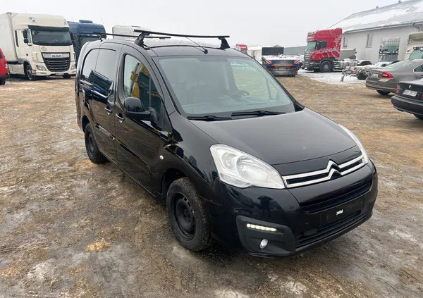 citroen warmińsko-mazurskie Citroen Berlingo cena 39999 przebieg: 111000, rok produkcji 2016 z Śrem